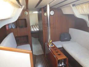 Jeanneau Melody Sailing Yacht - Interior