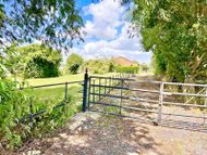 Land with mooring opportunity in Cambs