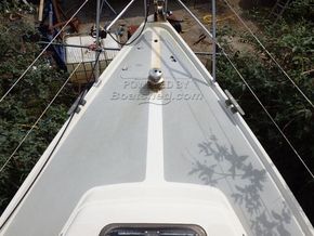 LM 30 Motor Sailer - Foredeck