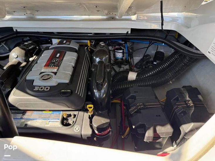 2022 Crownline 265 ss