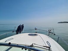 Crownline 275 CCR (reduced)