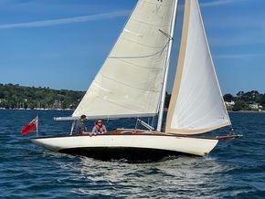 Carrick Roads - close hauled