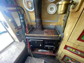 Narrowboat 59ft Mid Engine Trad Tug  - Heating Stove