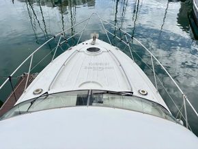 Fairline Phantom 42  - Foredeck