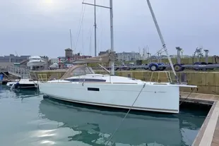 2019 Jeanneau Sun Odyssey 349