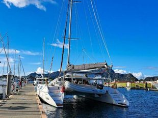 2001 Outremer 45