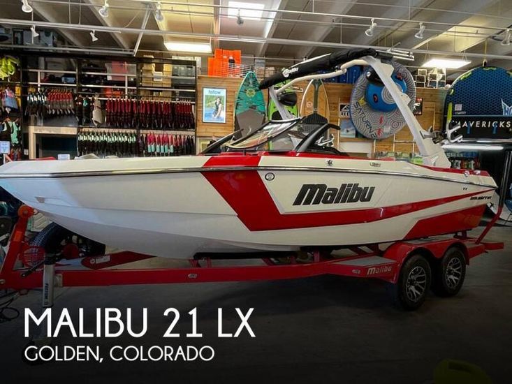 2023 Malibu 21 lx