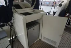 2005 Four Winns Horizon 240