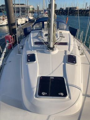 2007 Bavaria 37 Cruiser 14