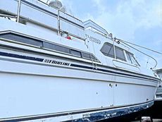 Fairline 36 Turbo Houseboat Project