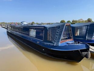 Ariadne, 57ft Cruiser style narrowboat, 2014.