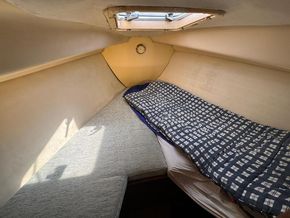 2001 hunter legend 290 sail 9479674 20240724004200152 1 XLARGE