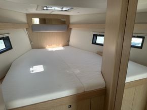 2025 Bavaria C42 25