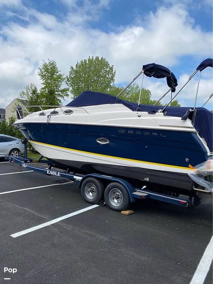 2006 Regal 2765 commodore