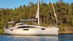 2021 Bavaria Vision 42 2