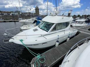 2002 Jeanneau Merry Fisher 805