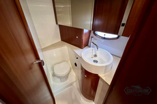 Galeon 390 Fly w/ Twin Volvo Penta D4, 2 x 260HP