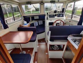 Trusty T23  - Interior