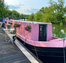 43ft Narrowboat residential mooring