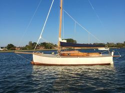20' CLASSIC WOODEN YACHT
