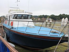 Houseboat purpose built 20m  - Main Photo
