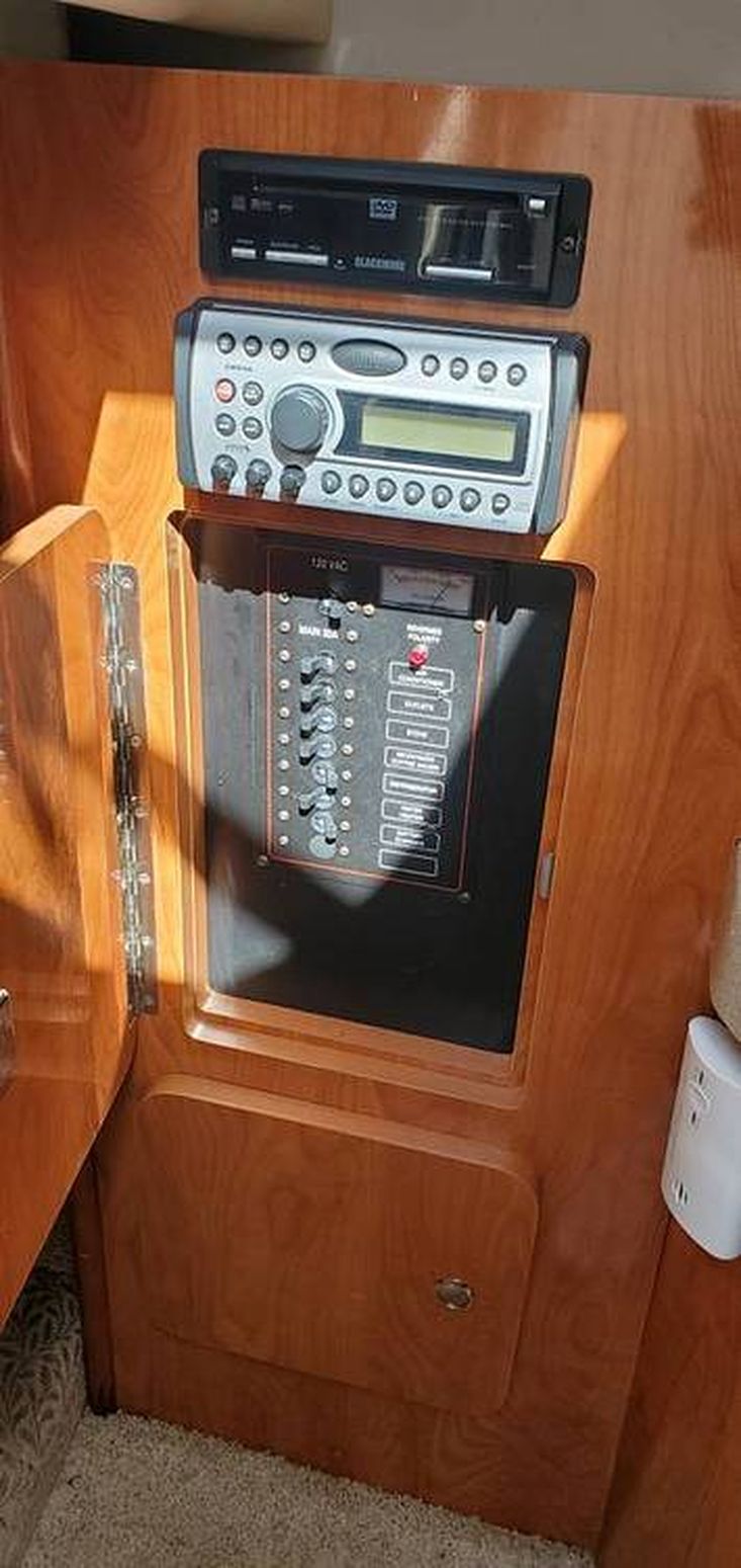 2007 Larson 260 cabrio