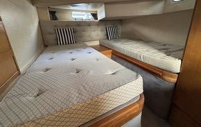 Aft cabin (twin/king double)