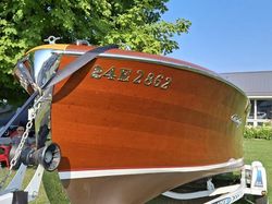 1947 20′ x 6’7″ Classic Chris Craft Custom Runabout c/w Trailer