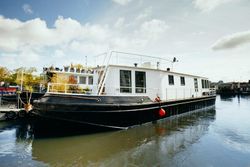 Meticulously renovated barge for sale, SW18