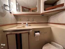 1986 Sea Ray 410 AFt Cabin
