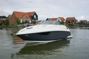 Regal 28 Express