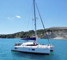 Lagoon 410 S2
