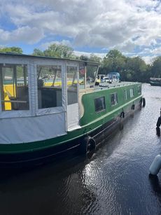 Barge 45ft x 10ft