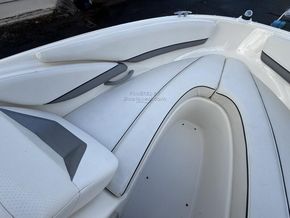 Bayliner 185 Bowrider  - Cockpit