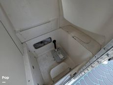 2004 Boston Whaler 240 Outrage