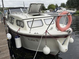 Katie B - a lovely Freeman 23