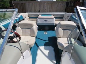 Chaparral 2130 SST NEW ENGINE 2019 - Looking Aft