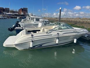 2000 Sea Ray 215 Express Cruiser