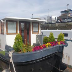 Widebeam Dutch Barge liveaboard
