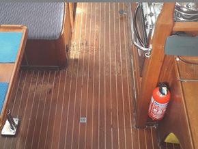 Tyler Slipper 42  - Interior
