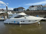 2005 Sealine F425