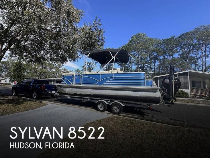 2018 Sylvan mirage 8522