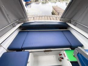 Fairline Vixen  - Cockpit