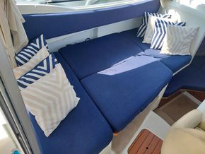 Beneteau Antares 7.50 HB  - Saloon