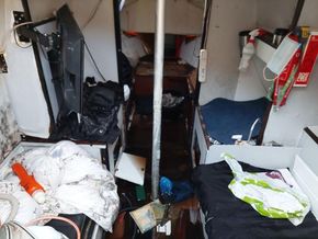 Robber 3E  - Interior