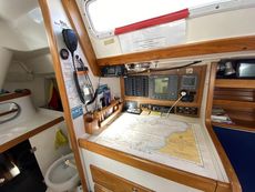 1998 J Boats 32