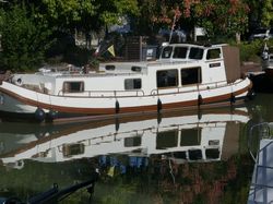 Nice dutch barge with mooring in south of  France
