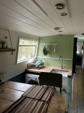 breakfast bar/befast sink