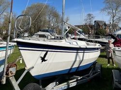 Hawk 20 Day Boat
