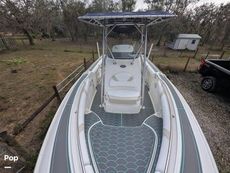 2004 Boston Whaler 240 Outrage